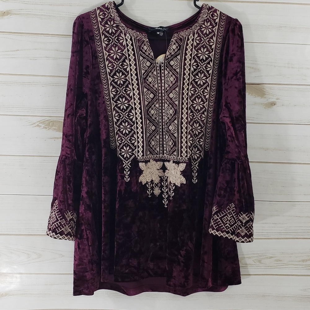 Andree by Unit Velvet Embroidered Tunic